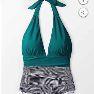 Cupshe one piece bathing suit. Never worn!